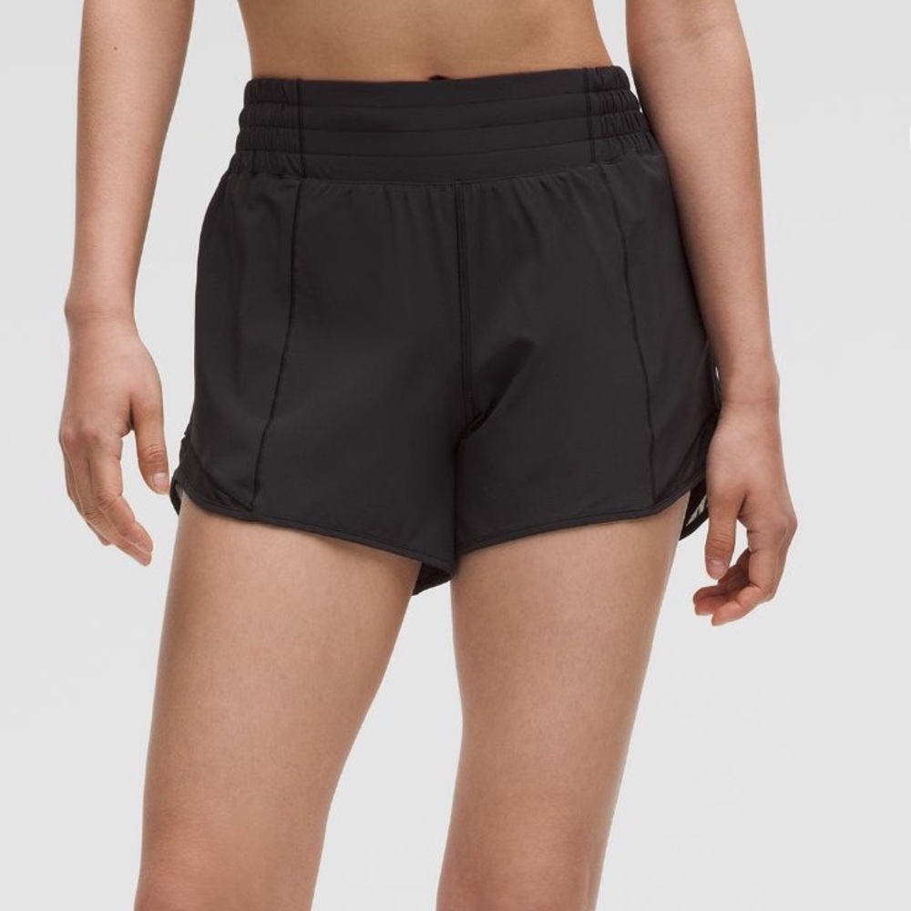 lulumeon hotty hot high rise lined shorts 4”